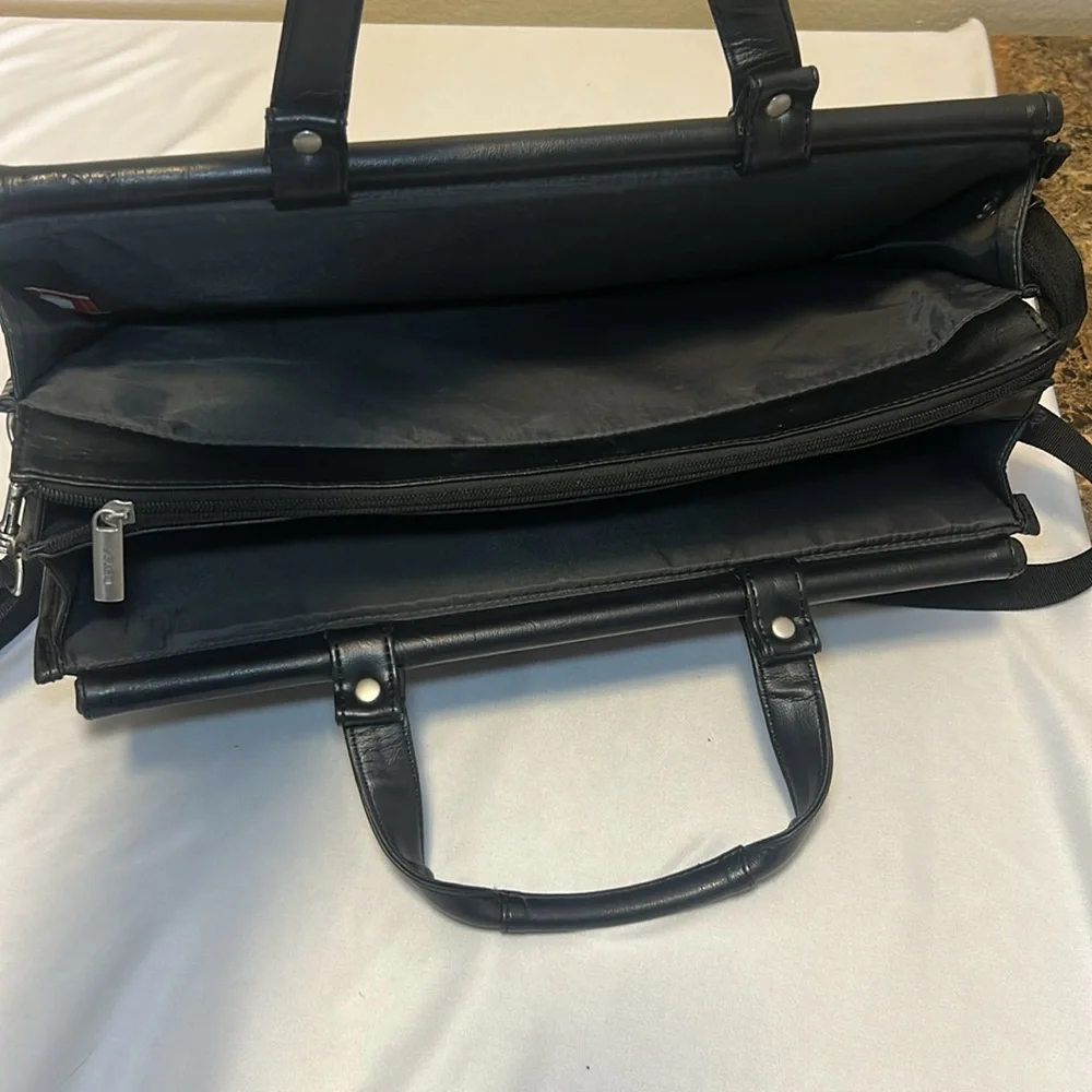 Solo Black Leather Briefcase for Men